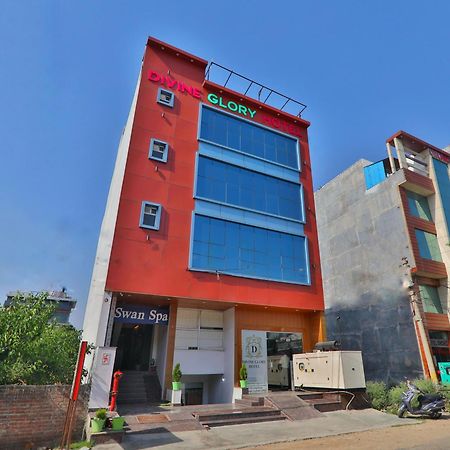 Divine Glory Hotel Lucknow Exterior photo