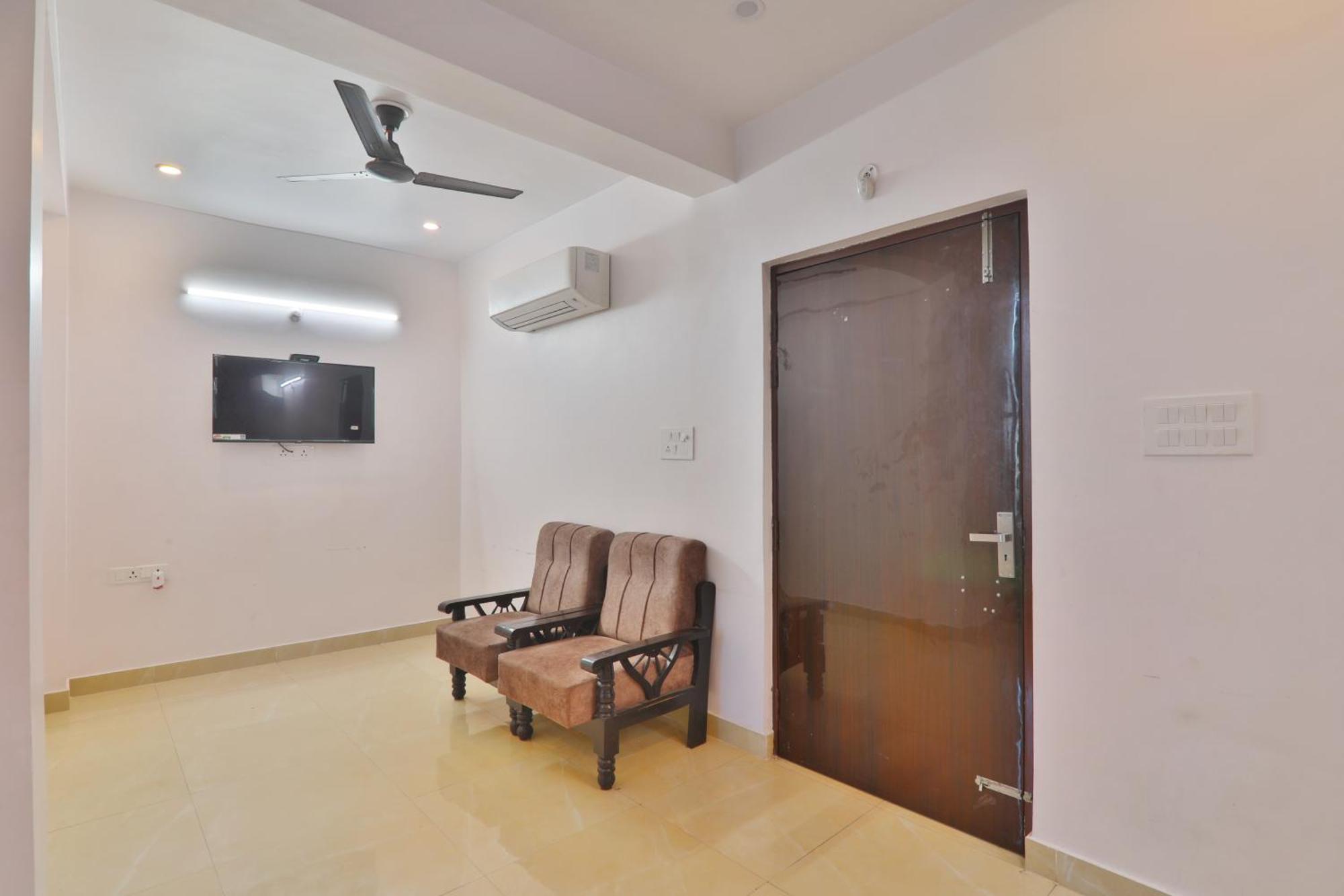 Divine Glory Hotel Lucknow Exterior photo