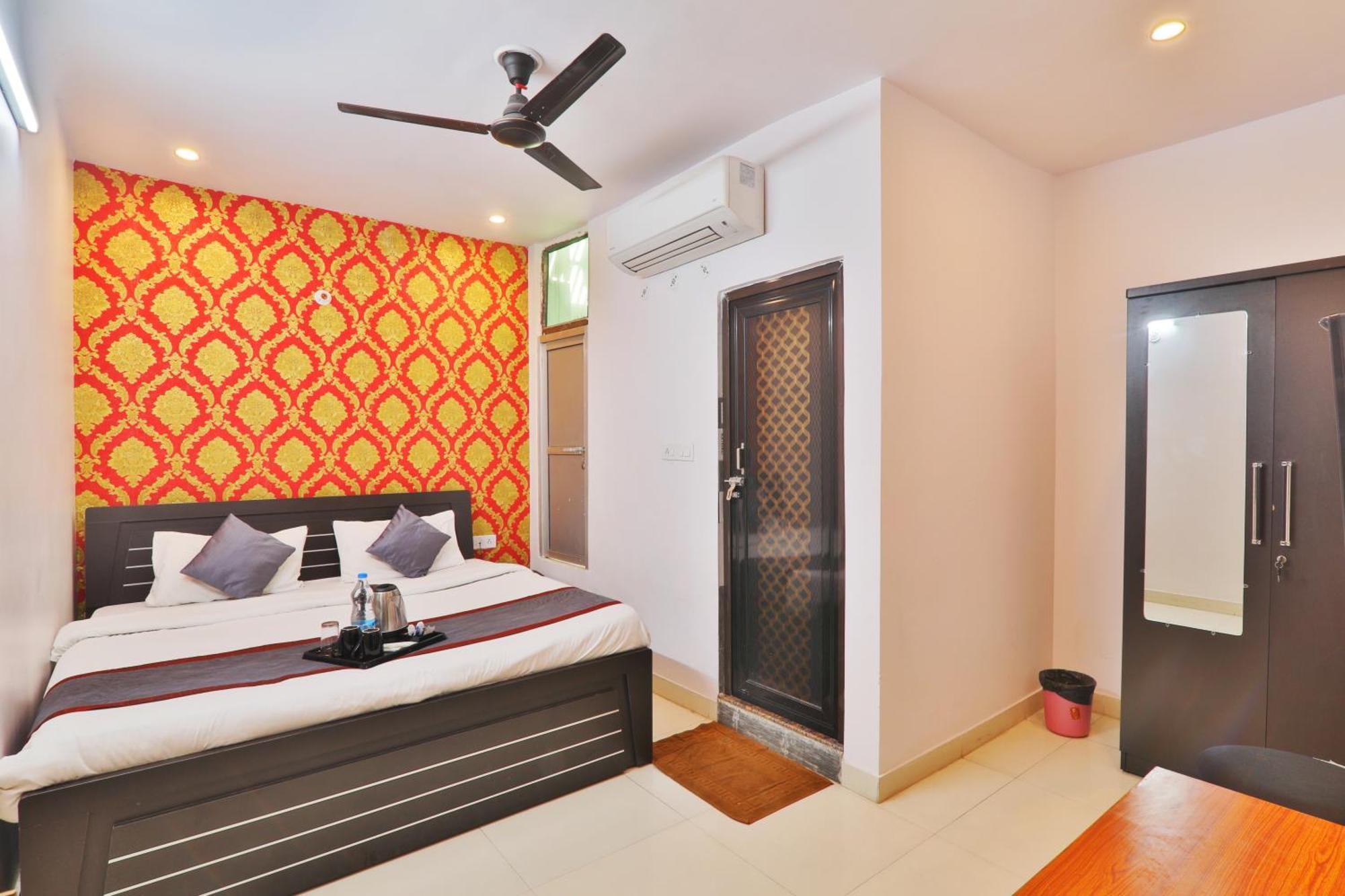 Divine Glory Hotel Lucknow Exterior photo