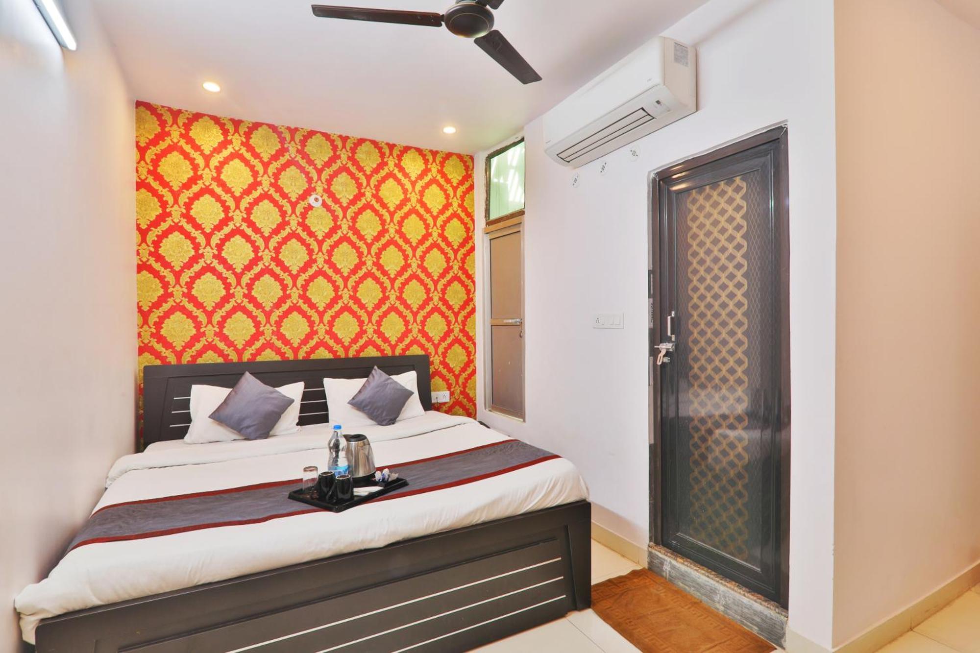 Divine Glory Hotel Lucknow Exterior photo